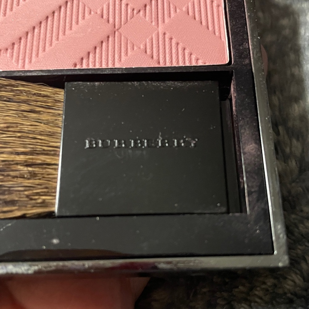 Burberry Blush new no box in light glow - Picture 6 of 6